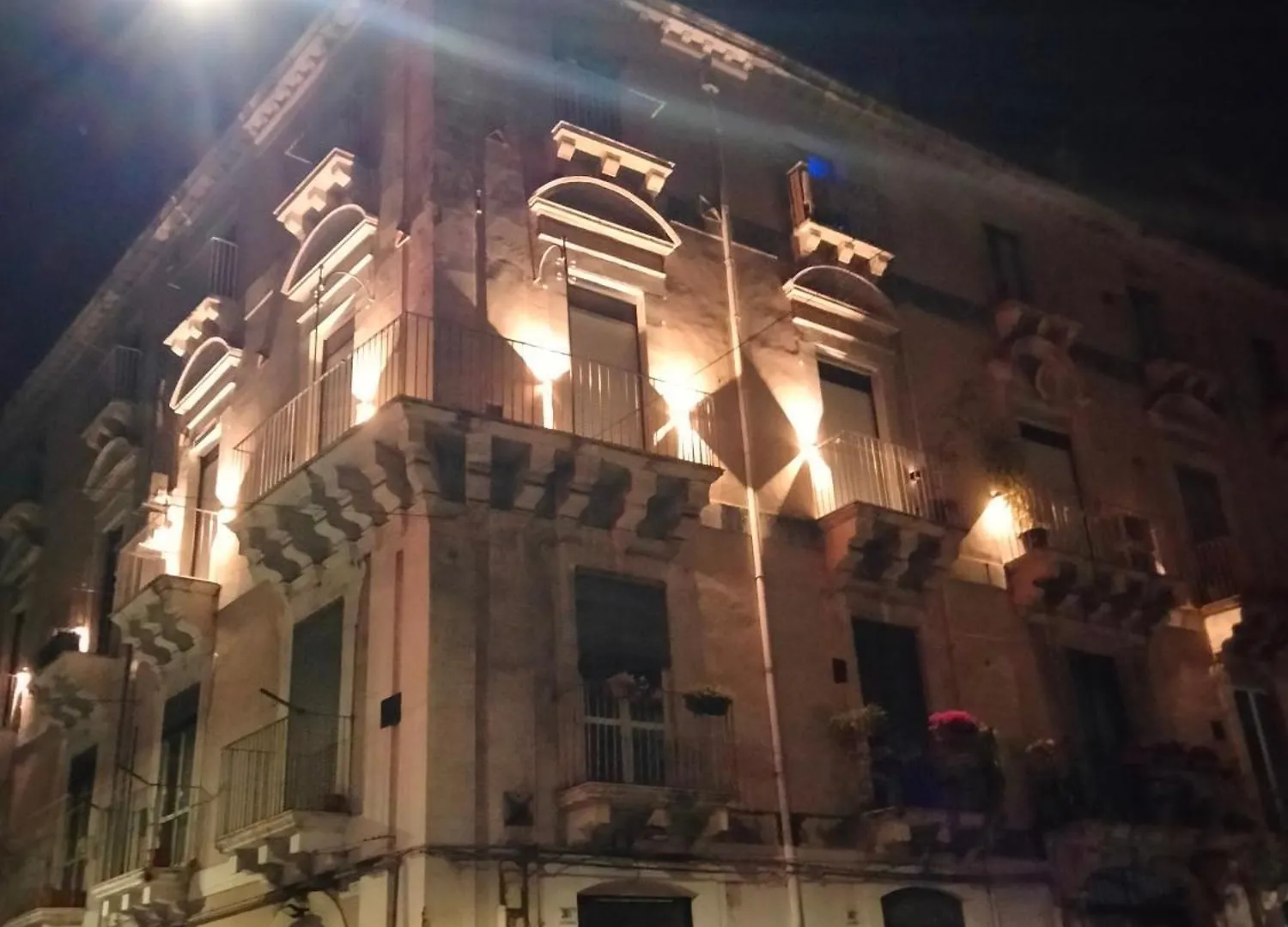 Timeo Central Holiday Home In Baroque Building 카타니아 0*,